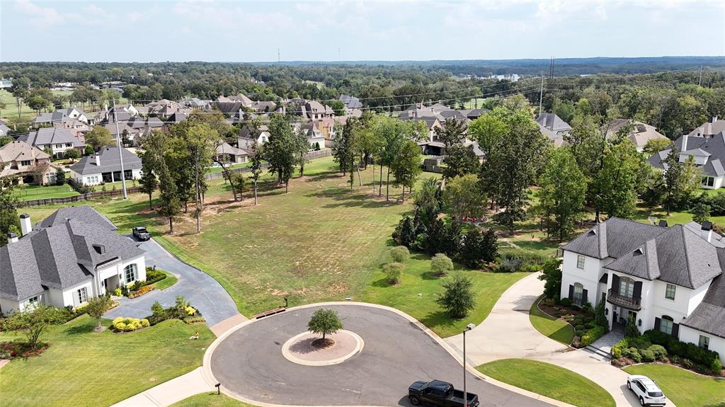 Southern Trace - Land