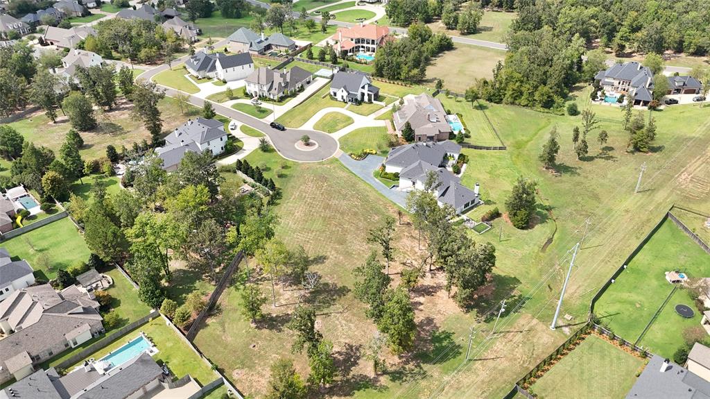 Southern Trace - Land