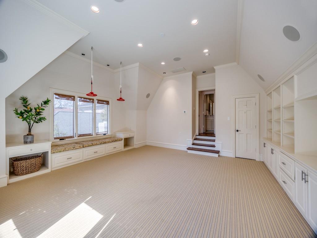 Windsor Place - Residential