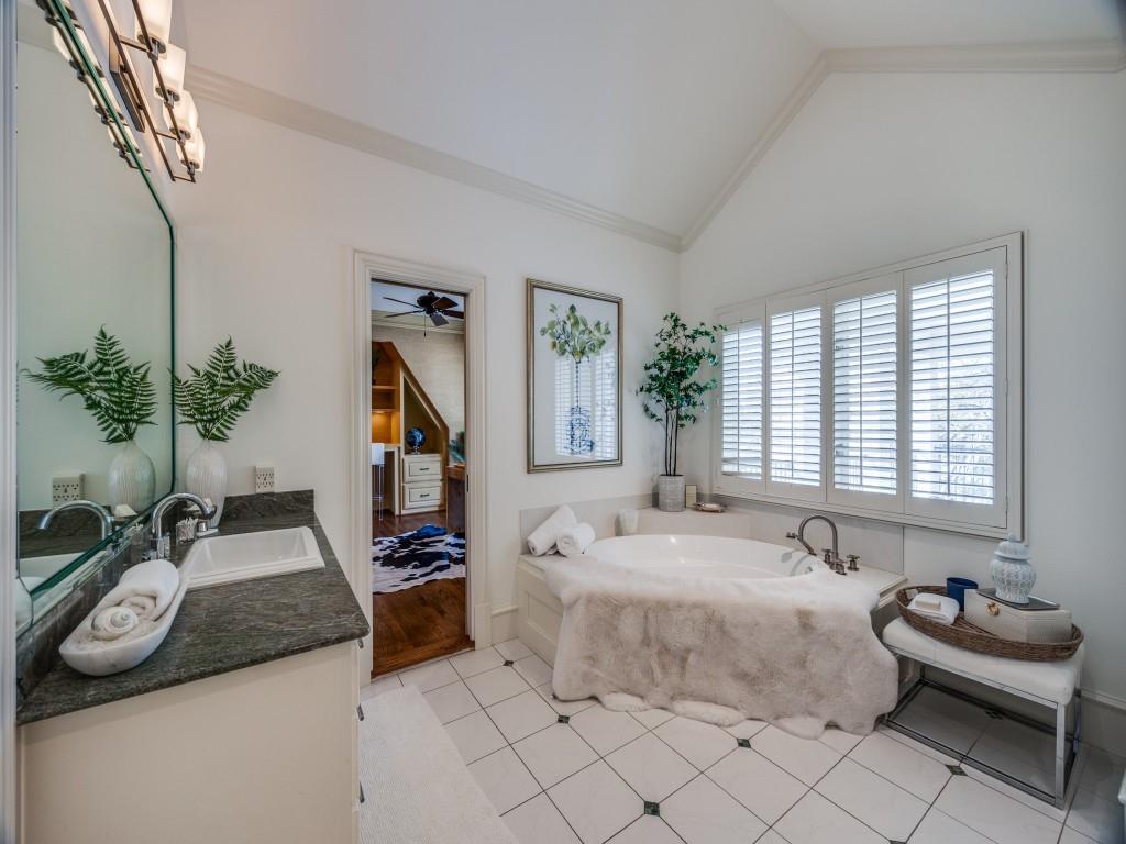 Windsor Place - Residential
