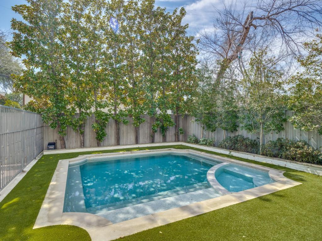 Windsor Place - Residential