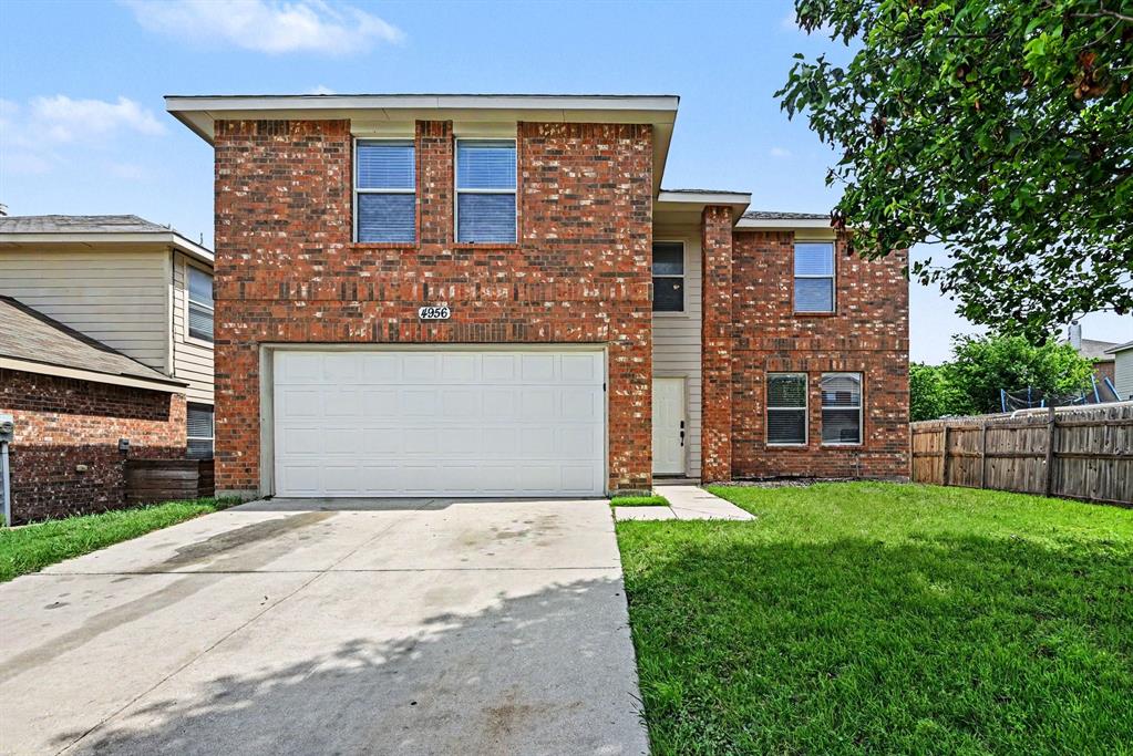 Move-in ready three-bedroom, 2.5-bathroom home in the desirable Parkview Hills neighborhood. This residence features a spacious open floor plan that creates a seamless flow throughout the main living areas, perfect for modern living. The heart of the home is the updated kitchen, which boasts elegant granite countertops and sleek stainless-steel appliances. The primary suite serves as a true retreat, offering a large walk-in closet and an attached primary bathroom complete with a double sink vanity. Step outside to find a private, fully fenced-in backyard, providing a secure and versatile space for outdoor activities and entertaining. Ideally situated in Fort Worth, this home offers an easy commute with quick access to major highways. You are just minutes away from a variety of local shopping, dining, and all the urban conveniences the area has to offer. Schedule your private showing today!