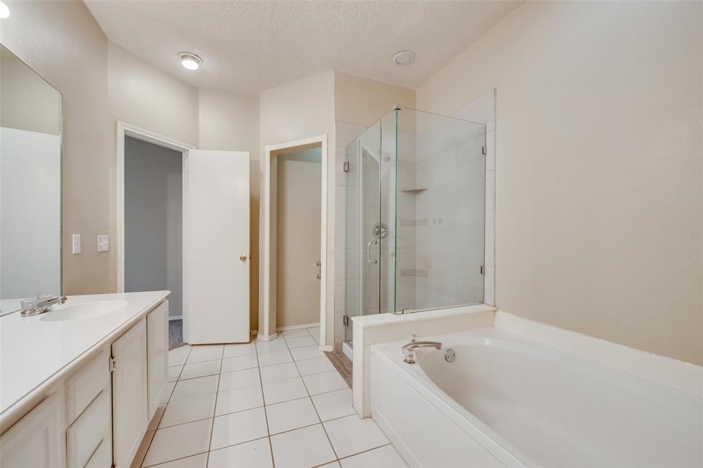 Shadow Lakes North - Residential Lease