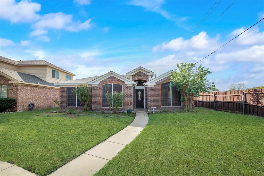 Shadow Lakes North - Residential Lease
