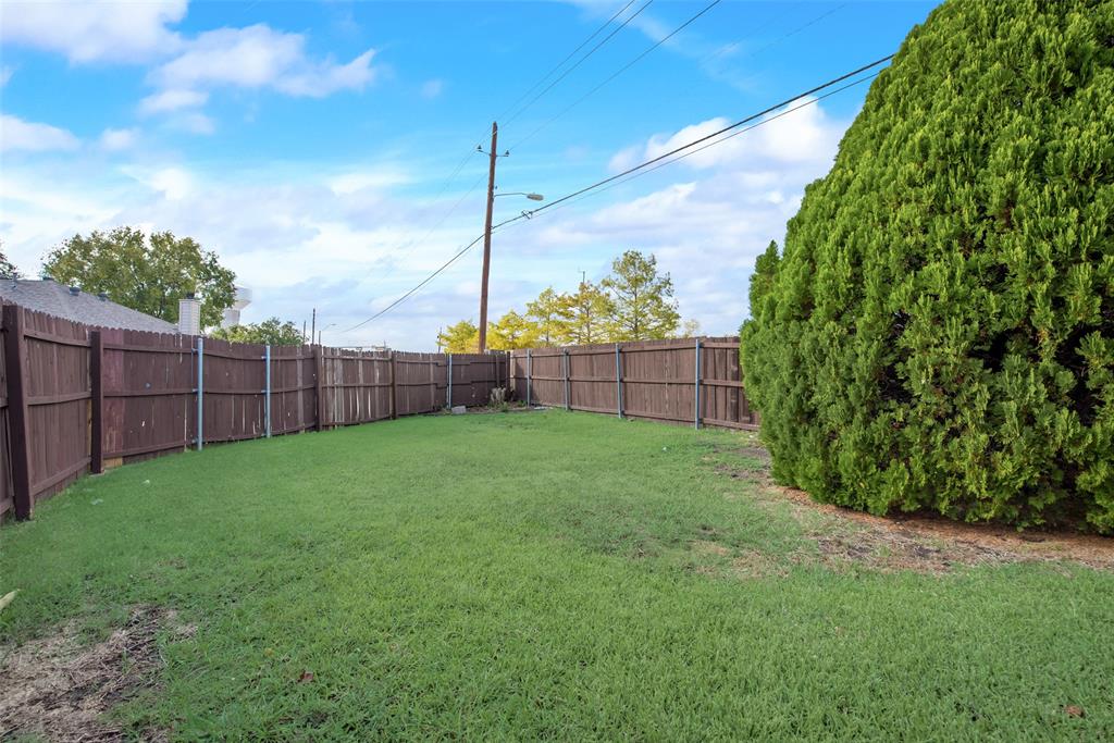 Shadow Lakes North - Residential Lease