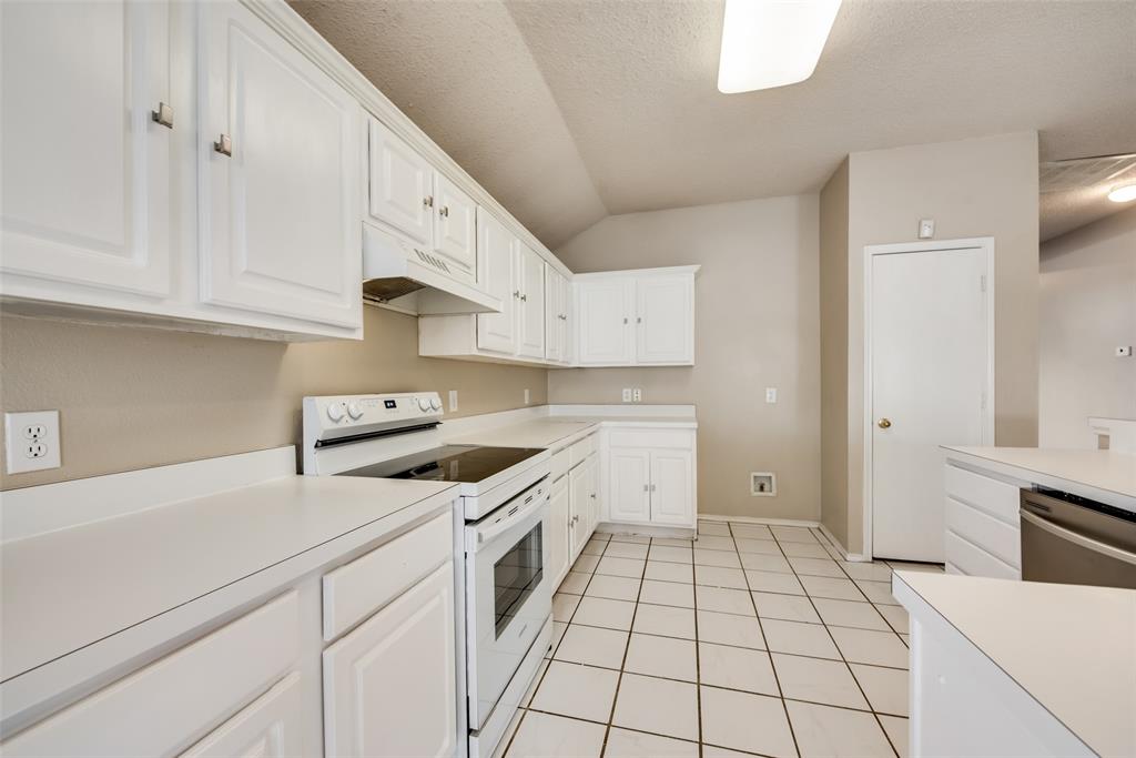 Shadow Lakes North - Residential Lease