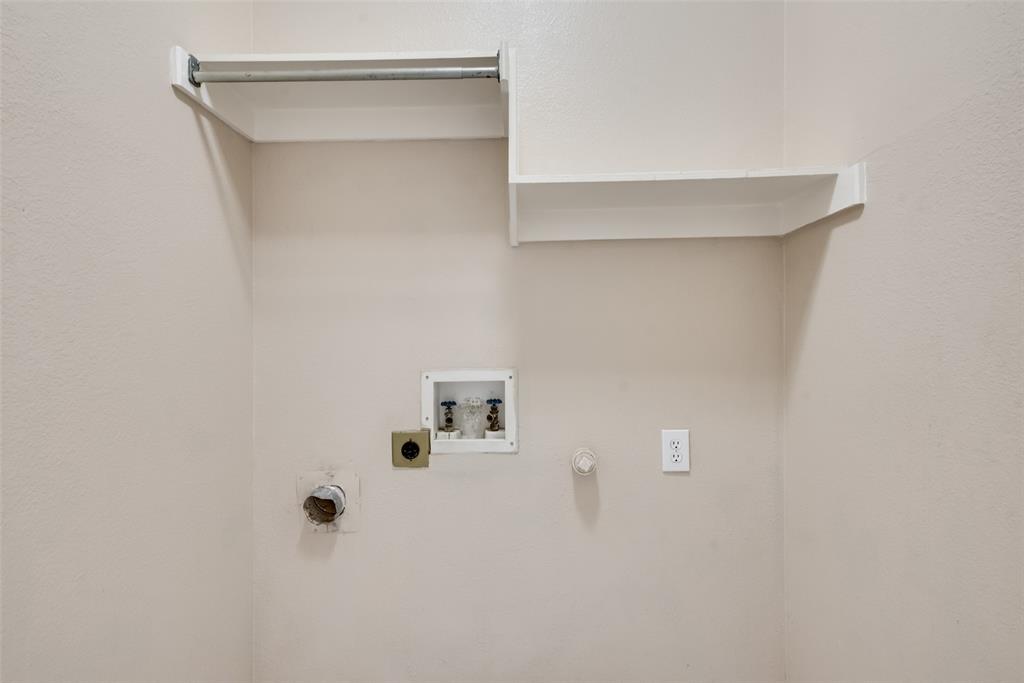Shadow Lakes North - Residential Lease