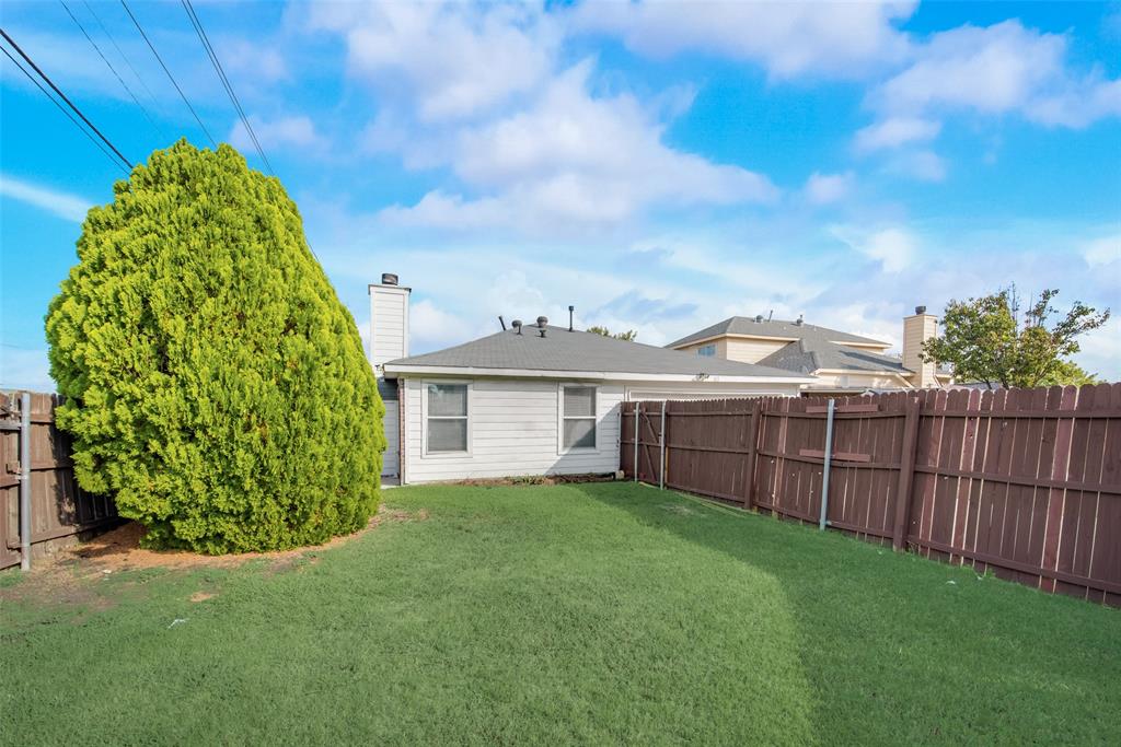Shadow Lakes North - Residential Lease
