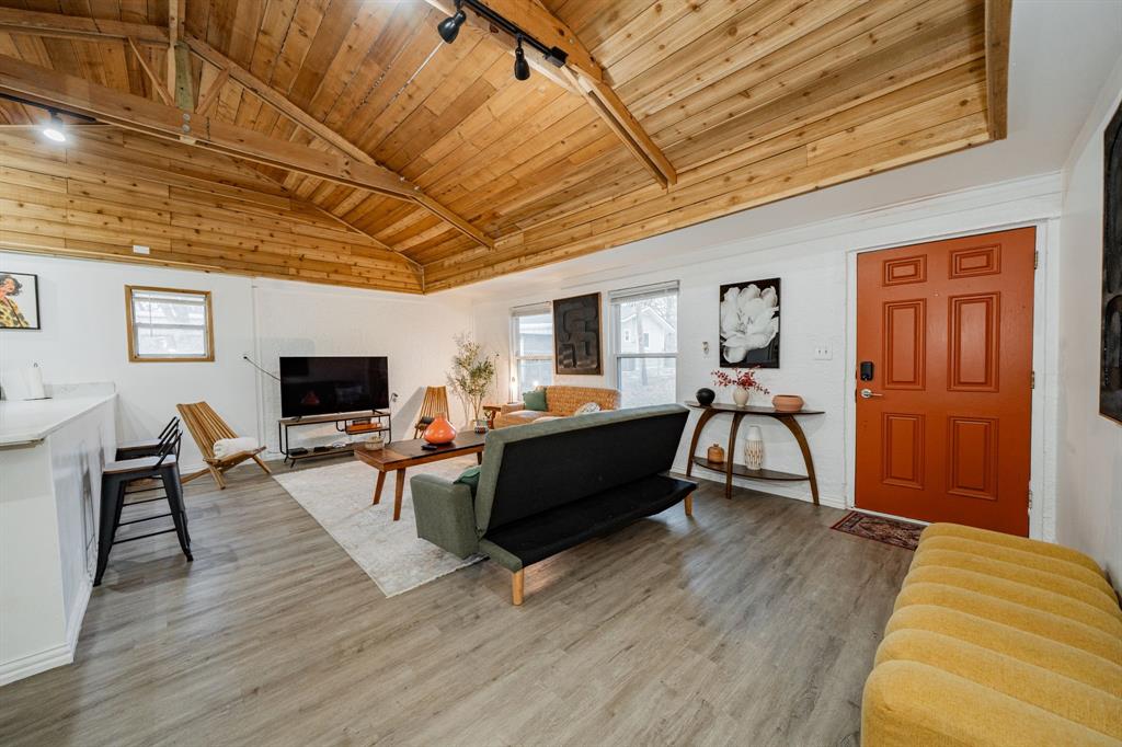 Whispering Oaks - Residential
