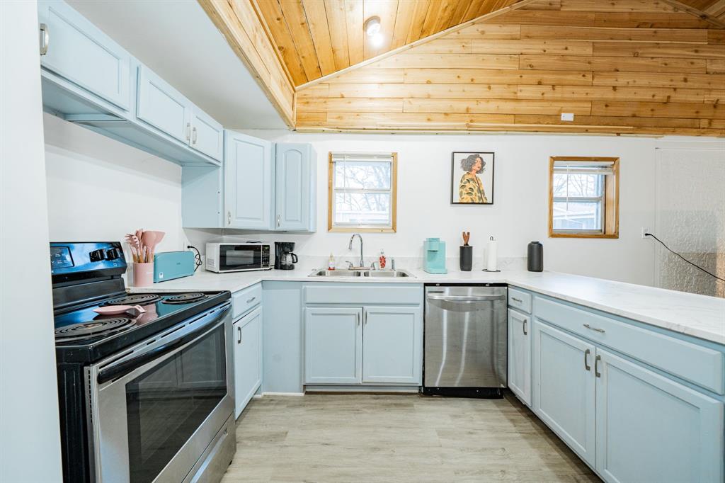 Whispering Oaks - Residential