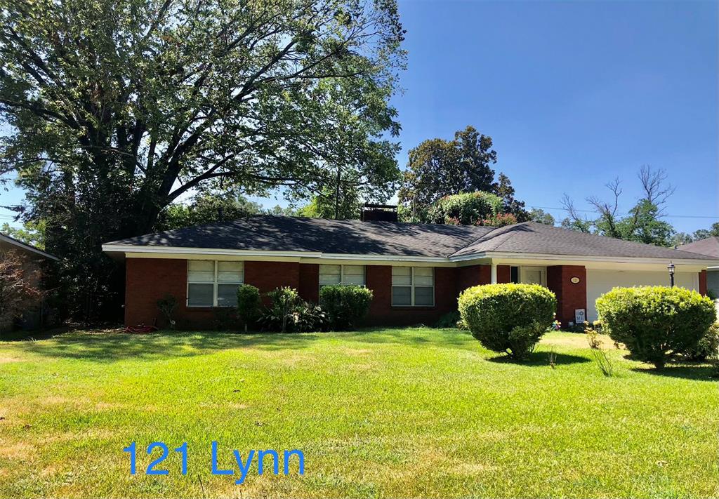 You will like this easy upkeep brick home in Broadmoor. There's 3 bedrooms 2 baths with spacious rooms throughout and a remote master bedroom and bath. The cook will enjoy the tiled kitchen with built in cabinets, pantry and an island eating bar that opens to the den with a wood burning fireplace and an alternate dining living room all giving versatile use of the home. The attached two car garage is a plus.
The level backyard with good patio space and fully fenced backyard adds additional entertaining areas. Windows are being cleaned today Dec 13.
