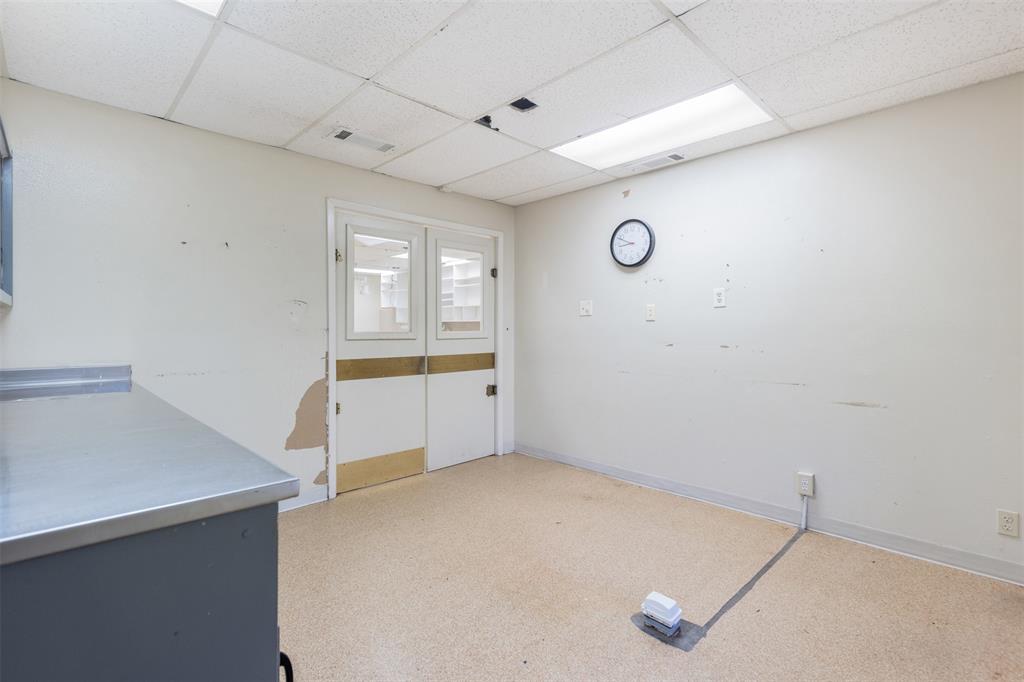 MCANAIR JB - Commercial Sale