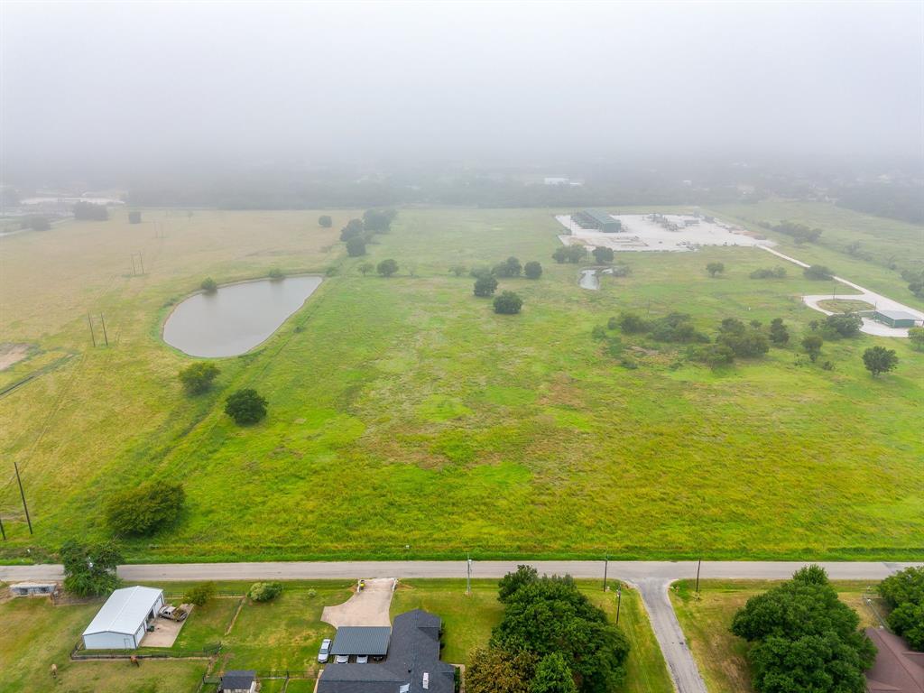 COUNTRY OAKS - Land