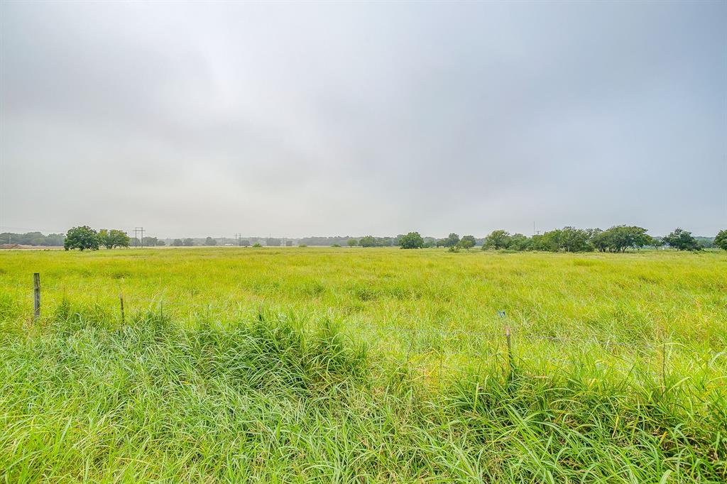 COUNTRY OAKS - Land