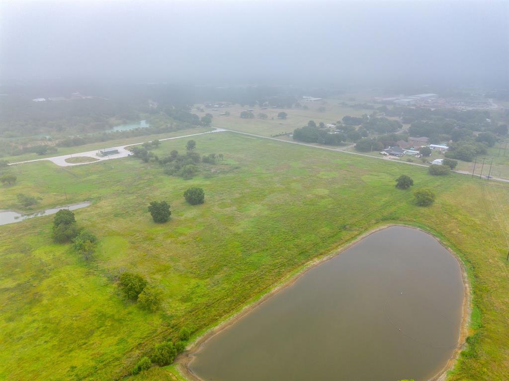 COUNTRY OAKS - Land