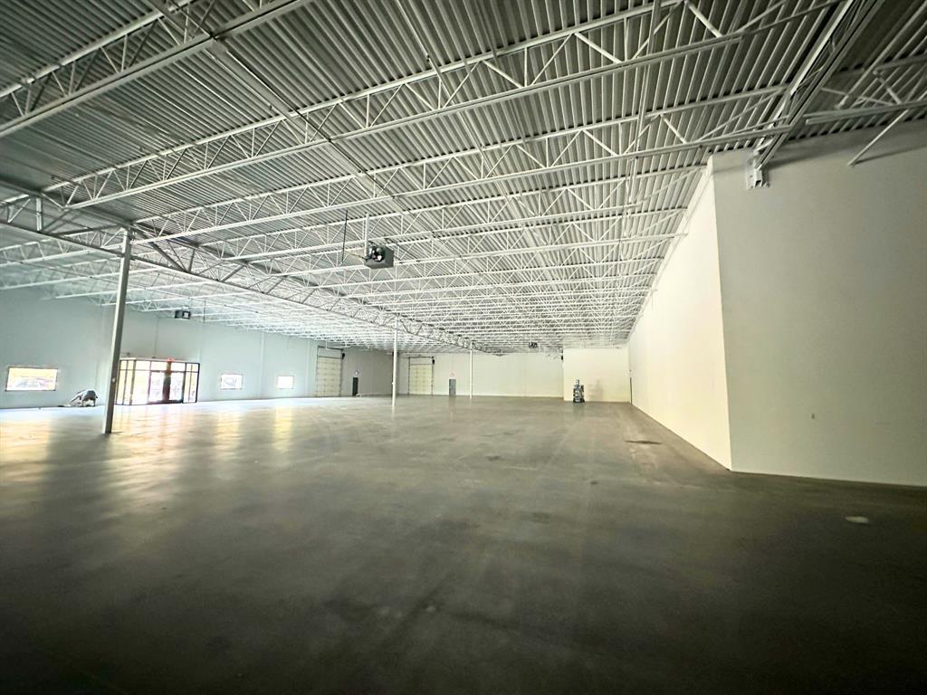Hudson Oaks Bus Park - Commercial Sale