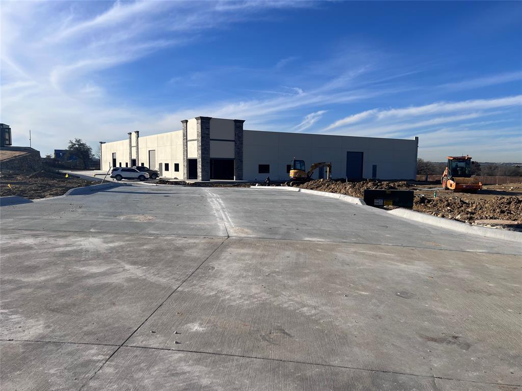 Hudson Oaks Bus Park - Commercial Sale