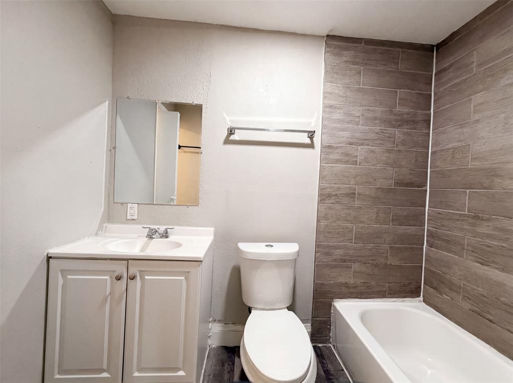 Howard W R Add - Residential