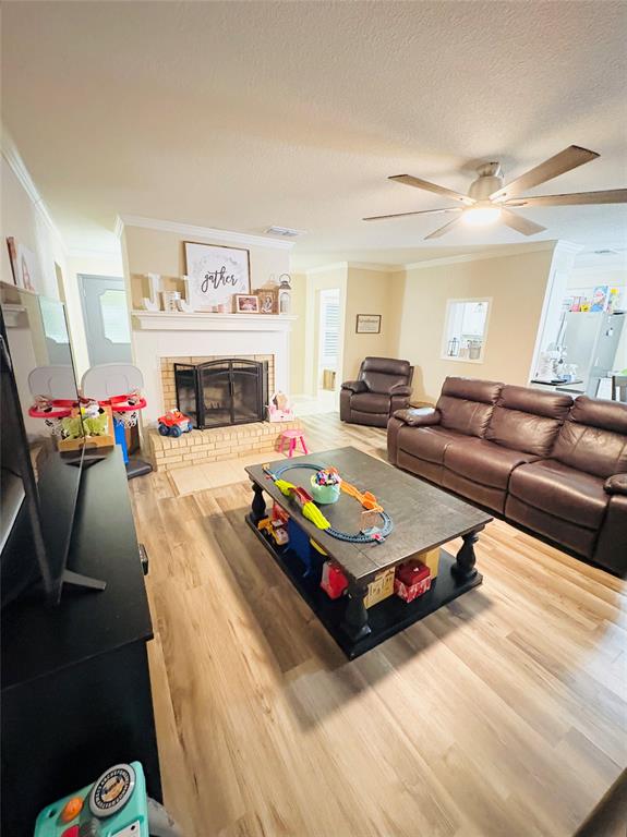 Crestwood - Residential