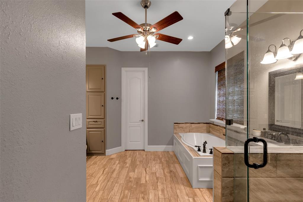 LAKE HIGHLANDS @ LAKE RAY HUBBARD - Residential
