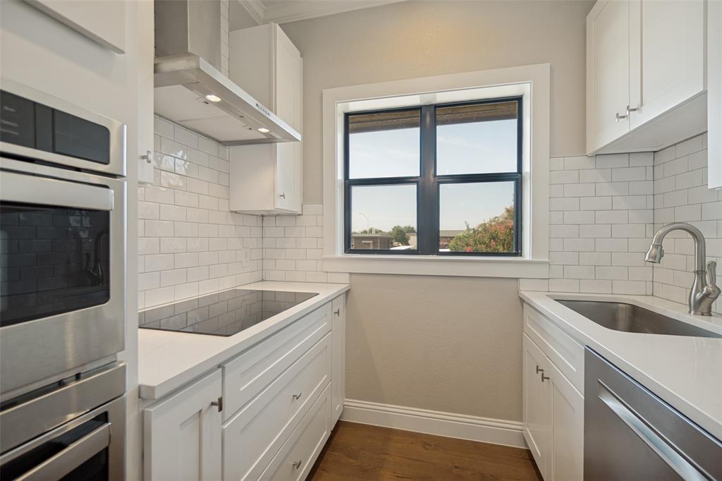 Royal Lane Condo 5800 - Residential