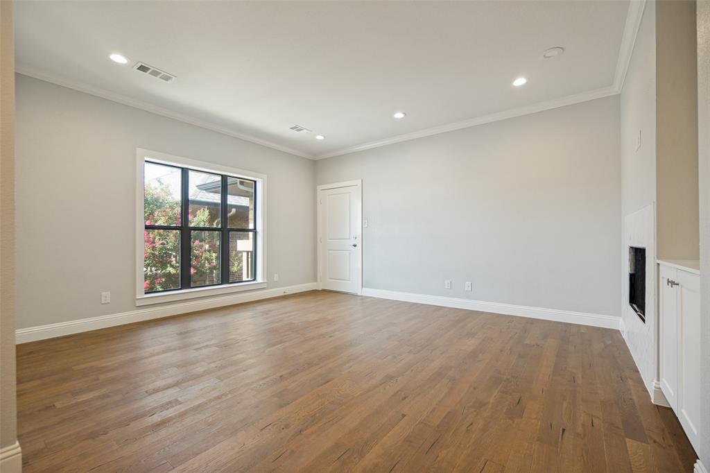 Royal Lane Condo 5800 - Residential