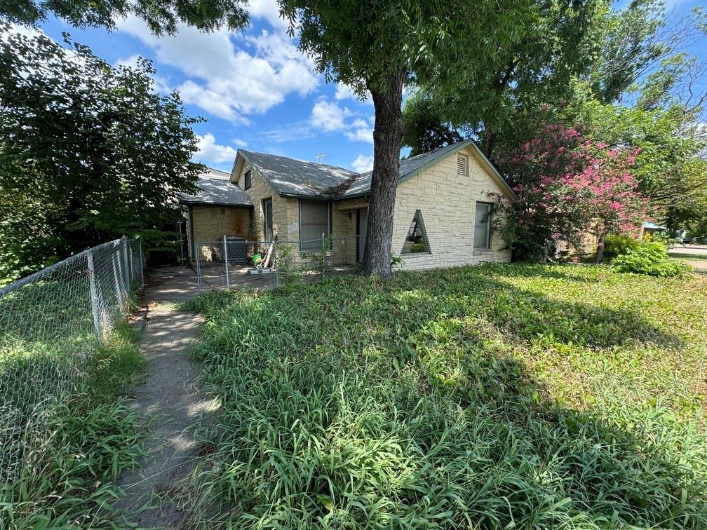 PRICED TO SELL! This home has a secondary detached living quarters located on established street right across from the locals favorite restaurant, Johnny's Place! All together both the main home and detached living quarters have a combined 5 bedrooms, 3 full baths, and one half bath. Buyer to verify all the information contained herein. Being SOLD AS-AS.