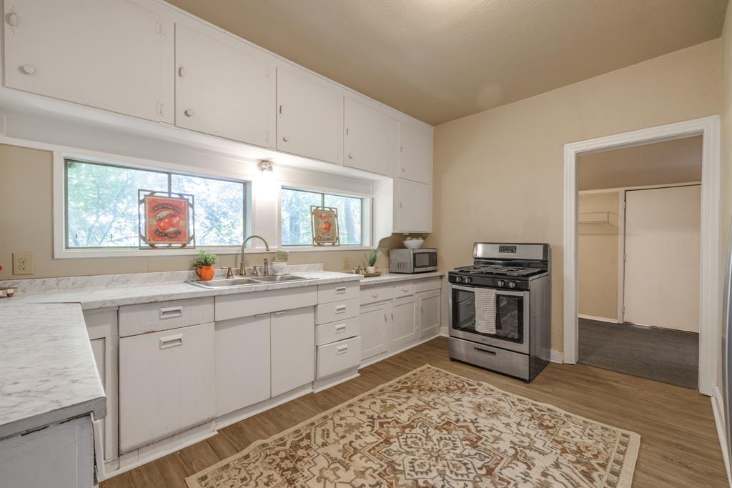 Jalonick 1st - Residential