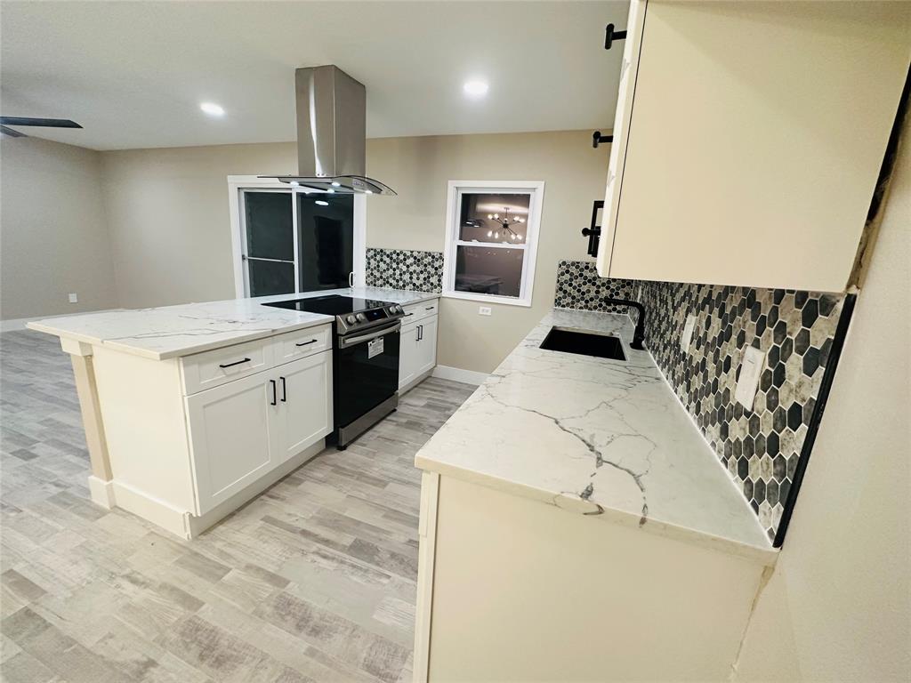TRAILWOOD 6 - Residential