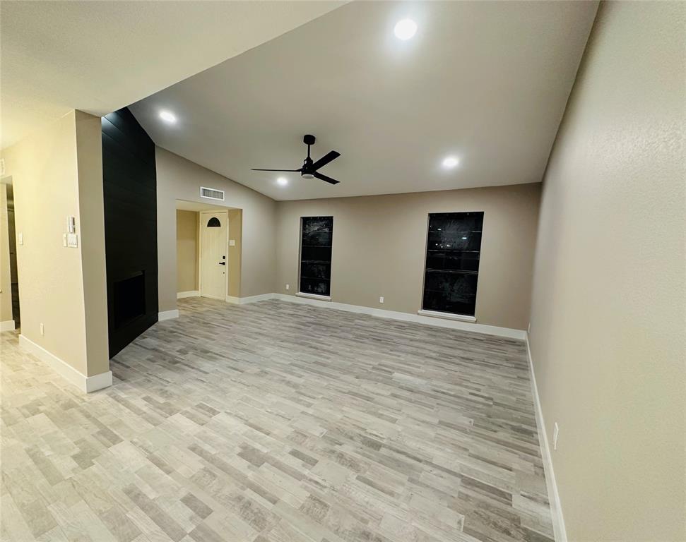 TRAILWOOD 6 - Residential