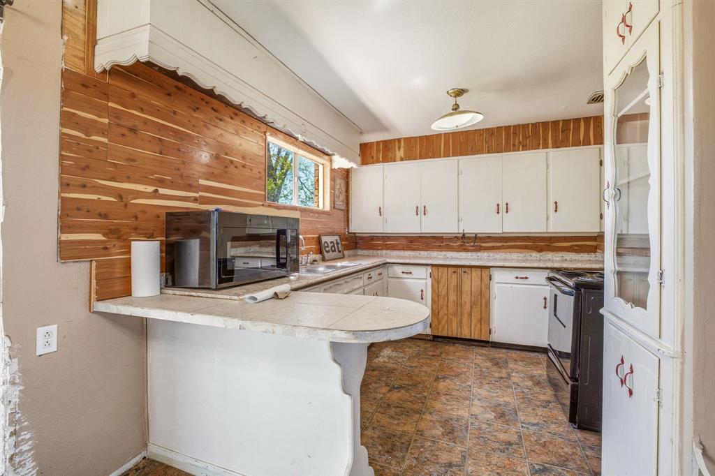 ORIG DELEON, BLOCK 19, LOT 14 PT OF, ACRES .0, (T - Residential