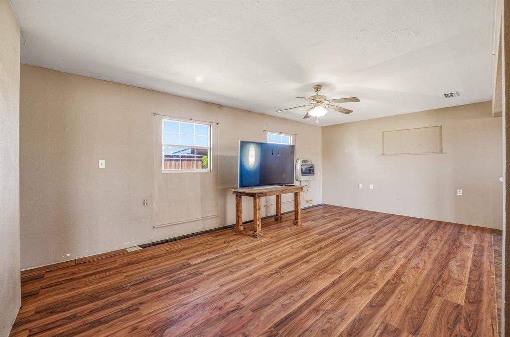 ORIG DELEON, BLOCK 19, LOT 14 PT OF, ACRES .0, (T - Residential