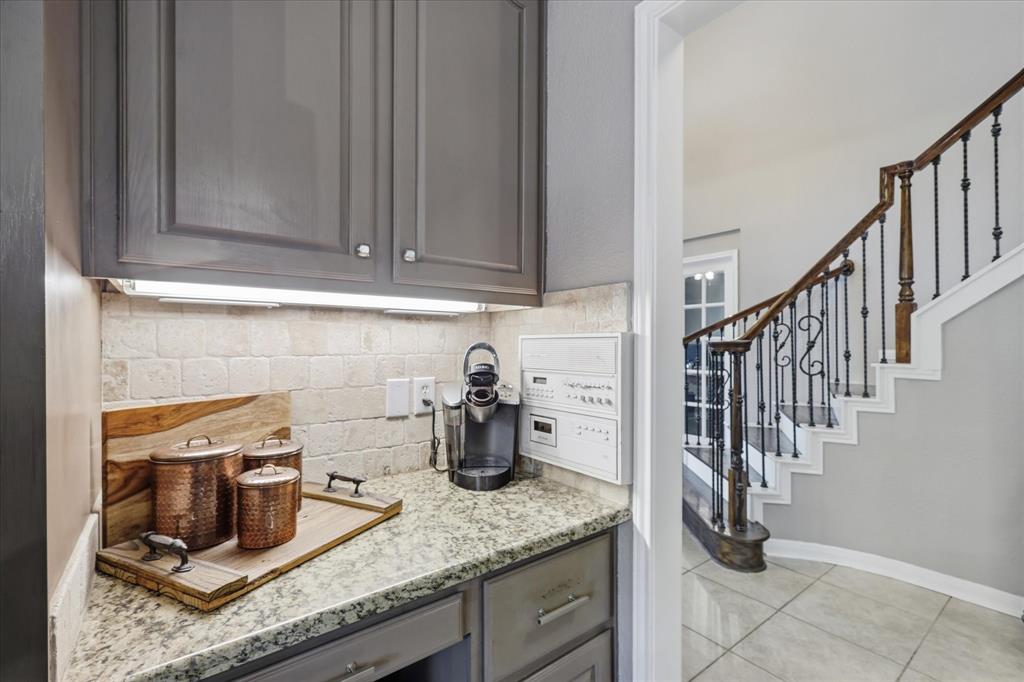 Lakes Of Highland Oaks The - Residential