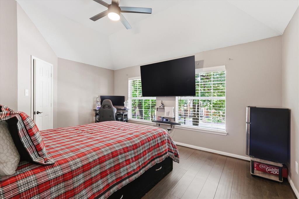Lakes Of Highland Oaks The - Residential
