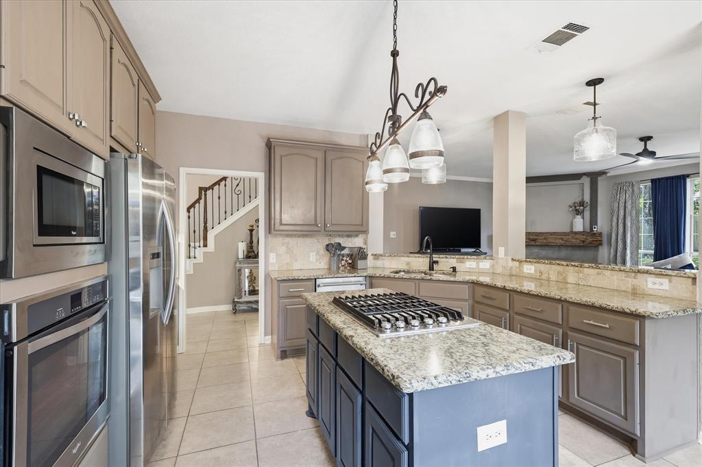 Lakes Of Highland Oaks The - Residential