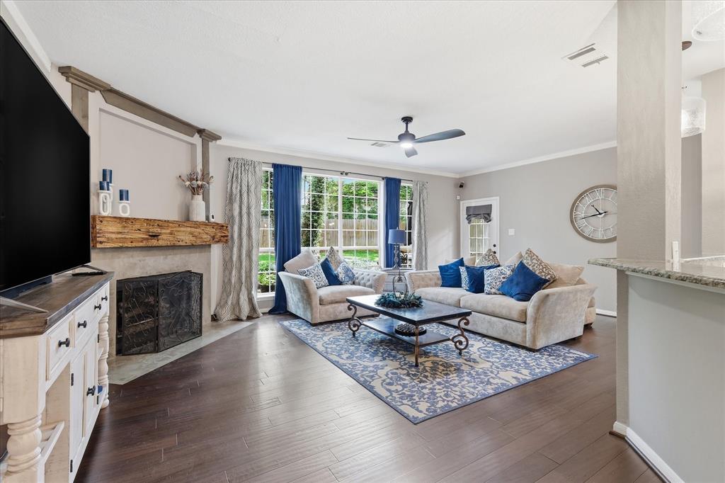 Lakes Of Highland Oaks The - Residential