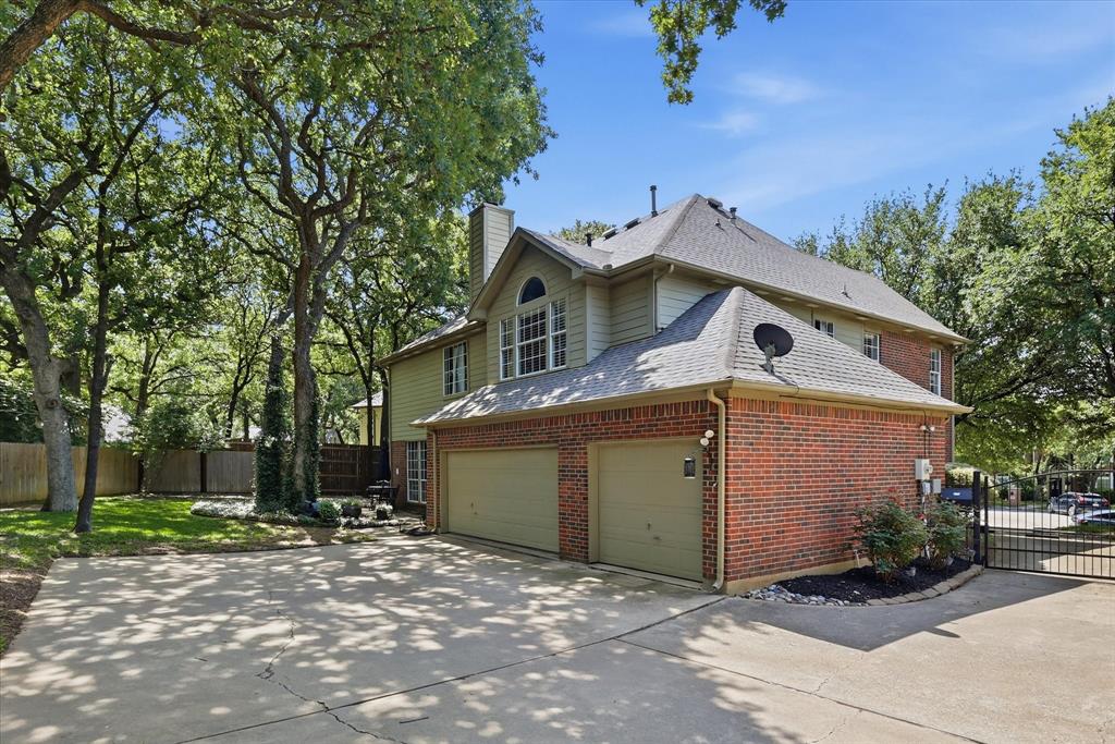Lakes Of Highland Oaks The - Residential