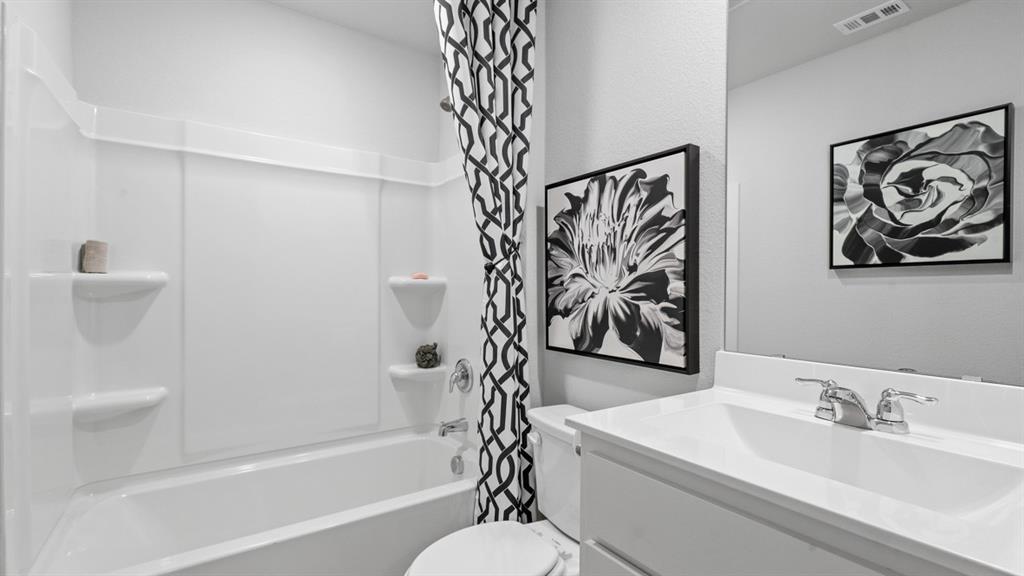 Townes Landing - D.R. Horton - Residential