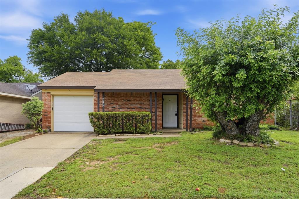 Welcome to this charming single-story home in the heart of Dallas! This property offers a functional layout with spacious living areas, vaulted ceilings, and plenty of natural light throughout. The galley-style kitchen provides ample cabinet storage and overlooks the main living space, making it ideal for everyday living and entertaining alike. Enjoy comfortable bedrooms, a cozy fireplace, and a large fenced backyard with room to relax, host gatherings, or create your own outdoor retreat. Conveniently located near shopping, dining, schools, and major roadways for easy commuting around the Dallas area. Great opportunity to make this home your own!