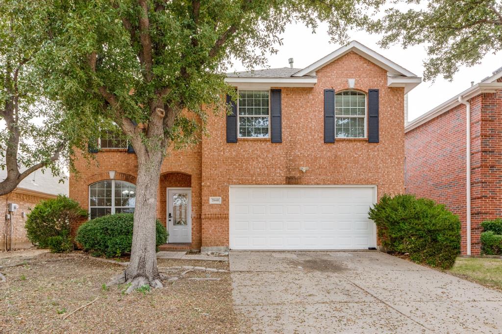 FRISCO ISD, beautiful home with brand NEW paint and carpet throughout! Light, bright open concept kitchen featuring granite countertops and refrigerator included. Master bedroom with garden tub, separate shower, dual sinks and walk-in closet. Large bedrooms with lots of natural light. 2-car garage. Extra storage closets throughout. Peaceful neighborhood with easy access to shopping, restaurants and businesses. Ready for move-in!