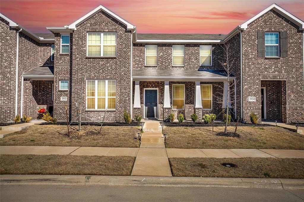 Cloverleaf - Residential