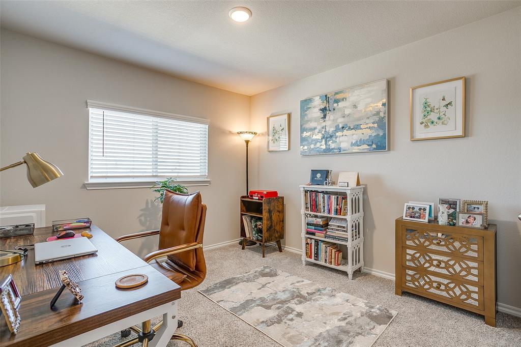 Cloverleaf - Residential