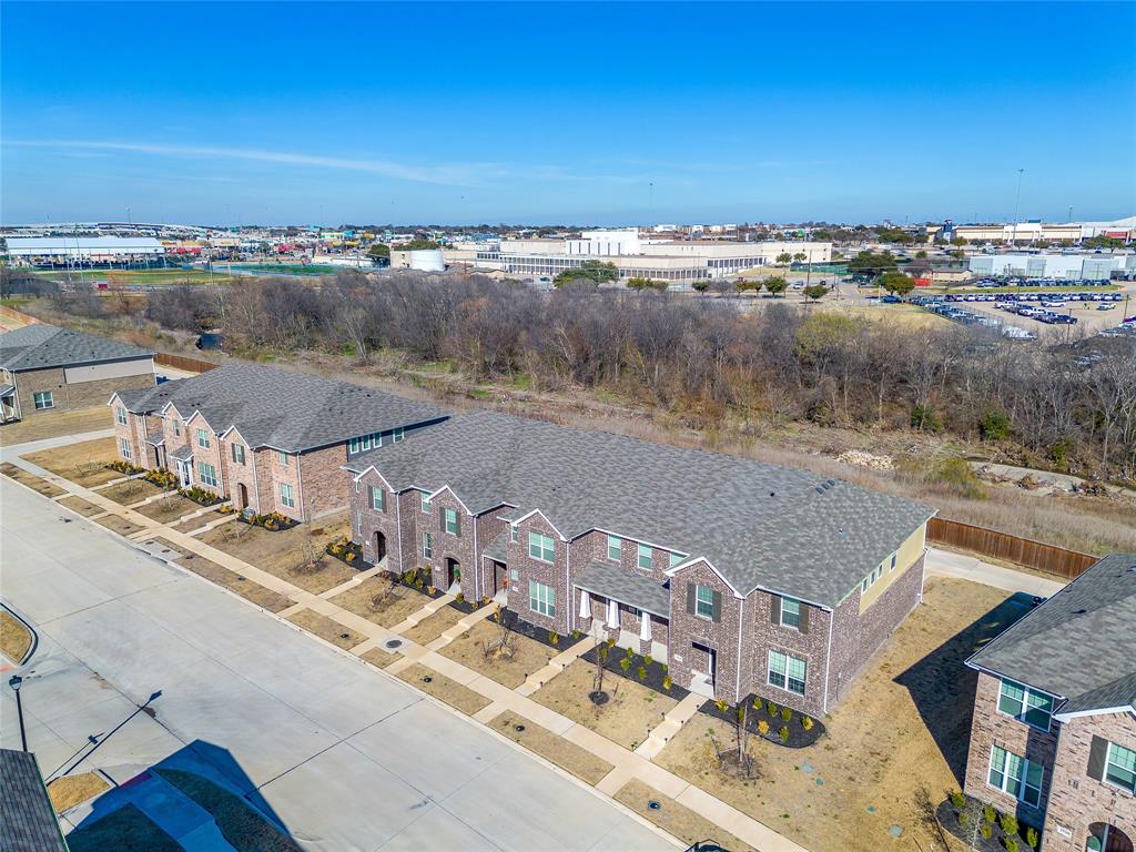 Cloverleaf - Residential