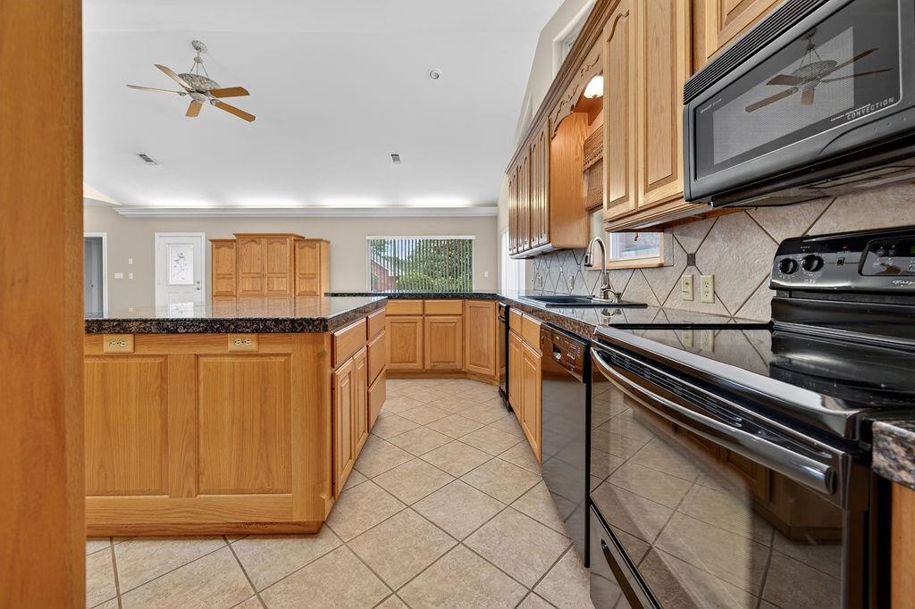 Lakefront Shores - Residential