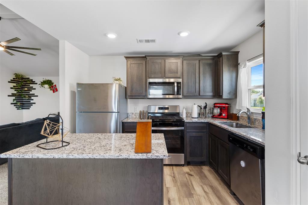 Vista West II - Residential