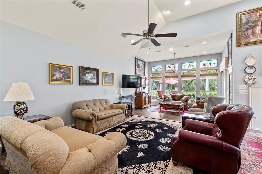 Pinnacle Club - Residential