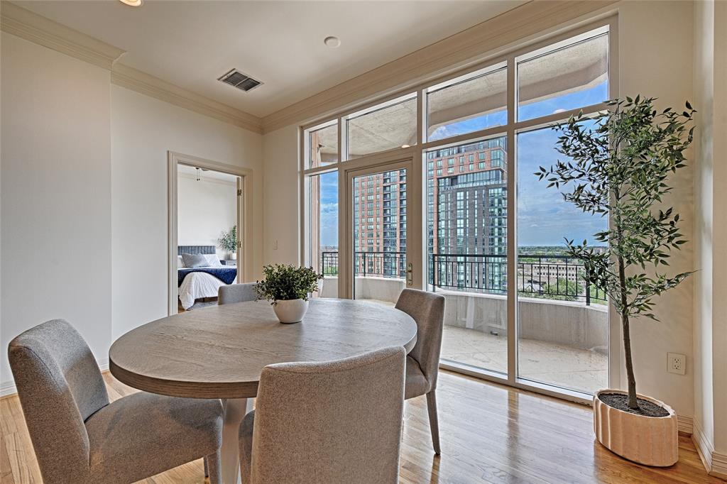 Plaza at Turtle Creek Residences Ph - Residential