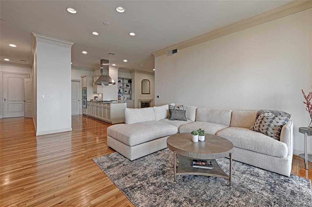 Plaza at Turtle Creek Residences Ph - Residential