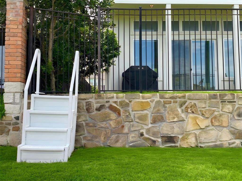Lake Terrace Rep - Residential