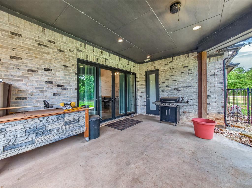 White Bluff #18 - Residential